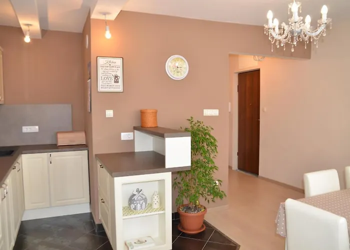 Quiet Area In The Center Of Zára