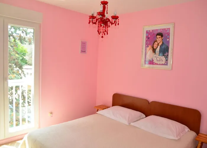 Quiet Area In The Center Of Zára