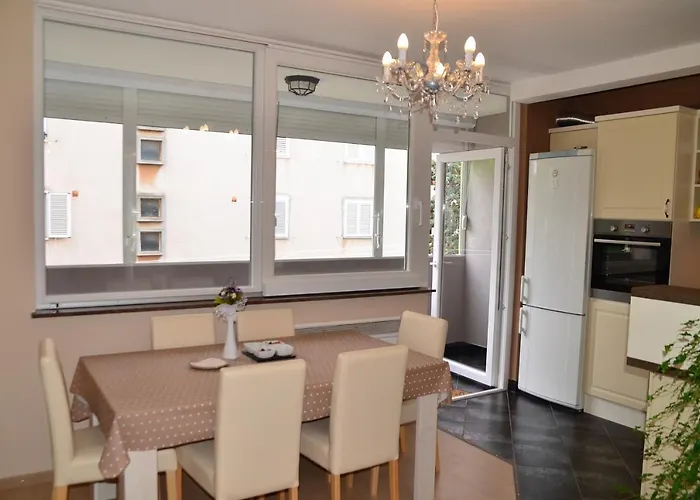 Apartman Quiet Area In The Center Of